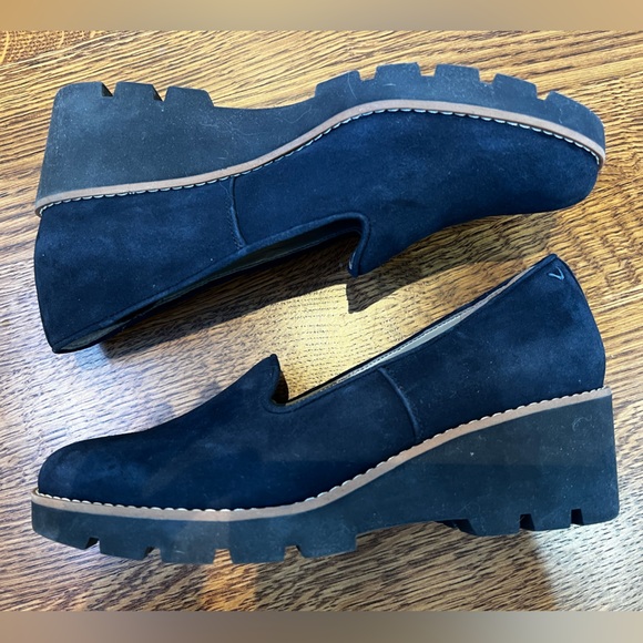 VIONIC Willa Wedge Blue Suede Platform Loafers Classic Comfort Slip On Leather 8 - Picture 1 of 10